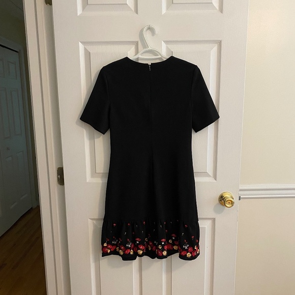 CALVIN KLEIN Black Dress with Beautiful Flower Pattern on Hem Size 2 - Picture 2 of 4